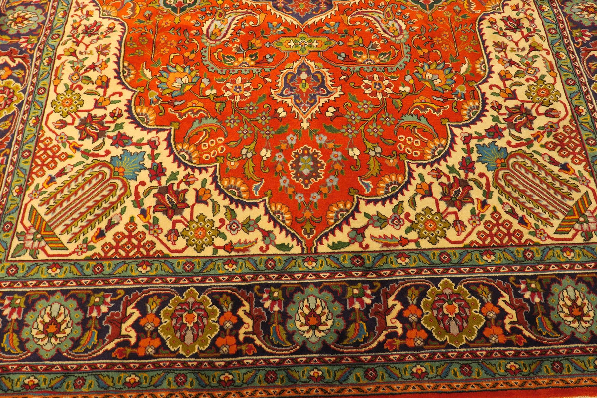 6' 8" x 10' 1" Persian Tabriz Rug image 10