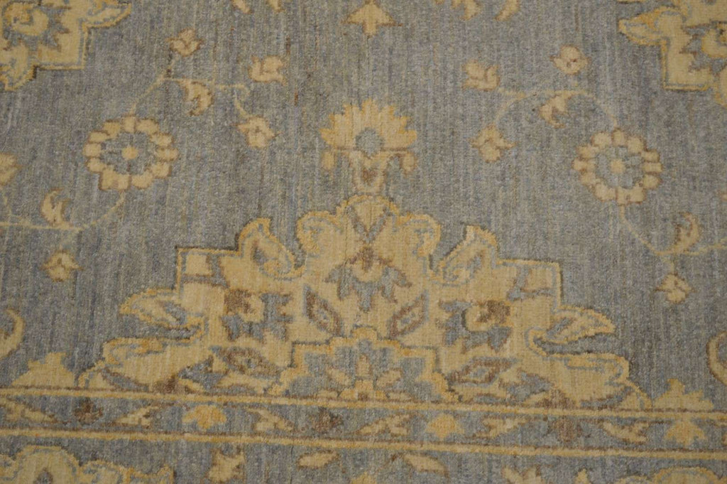 5' 0" x 7' 2" Pakistan Peshawar Rug image 8