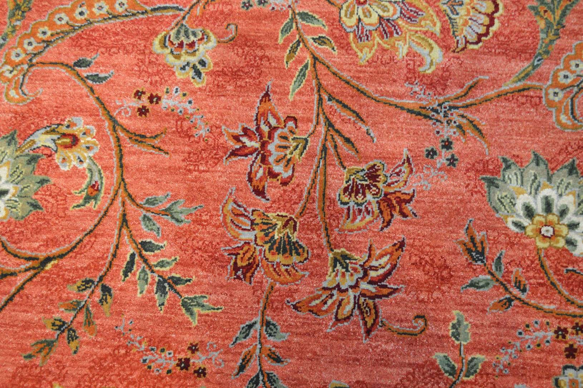 8' 1" x 9' 8" India Sultanabad Rug image 8