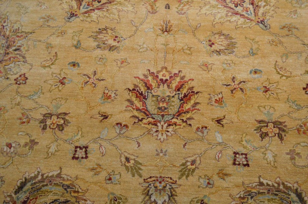 10' 0" x 13' 9" India Sultanabad Rug image 3