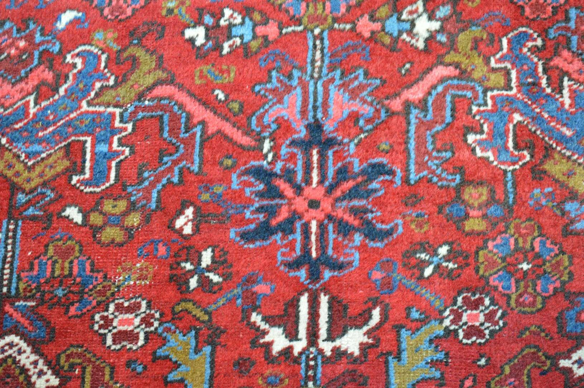 8' 0" x 10' 8" Persian Heriz Rug image 6