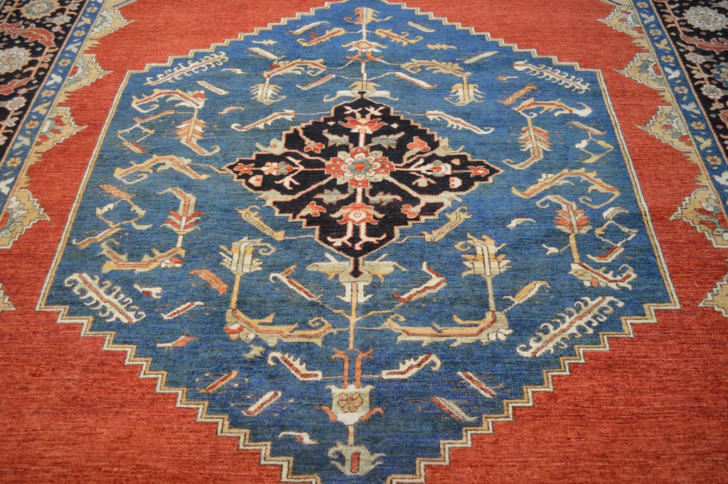 10' 1" x 13' 8" Pakistan Serapi Rug image 2