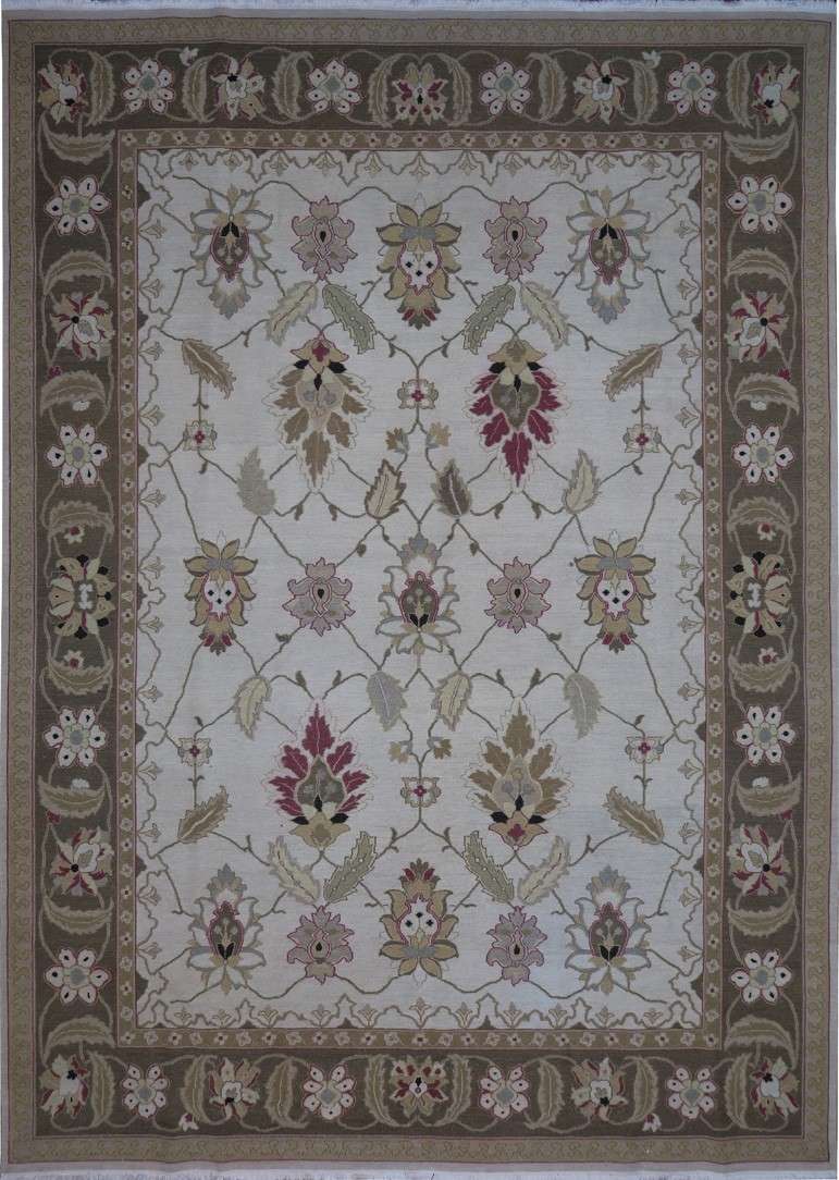 9' 6" x 13' 8" Pakistan Soumak Rug image 0