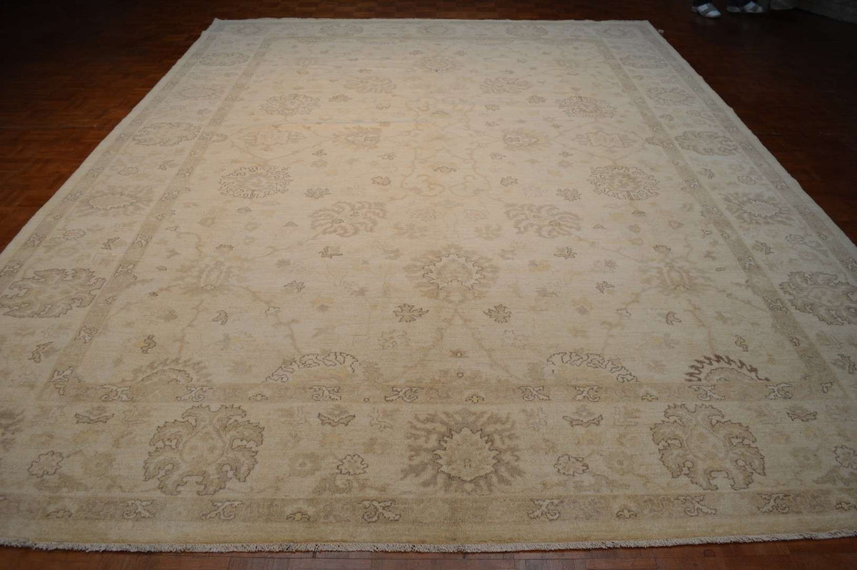 10' 3" x 14' 0" Pakistan Peshawar Rug image 2