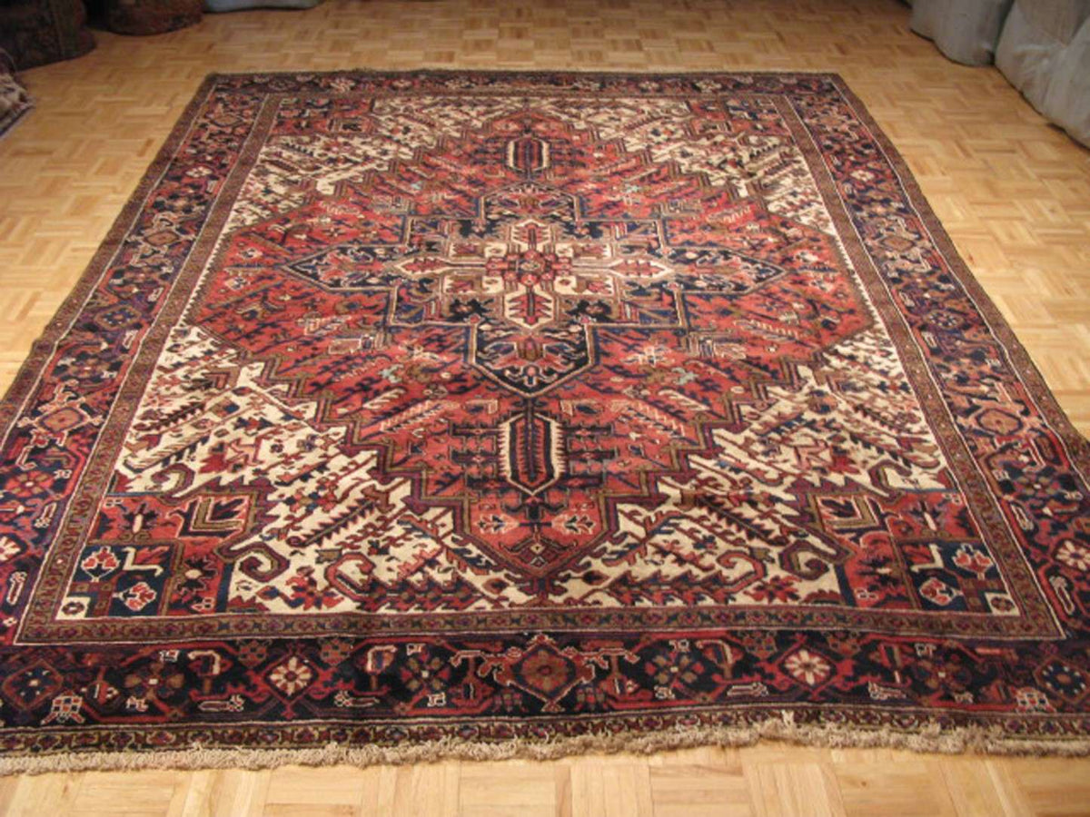 8' 5" x 10' 1" Persian Heriz Rug image 1