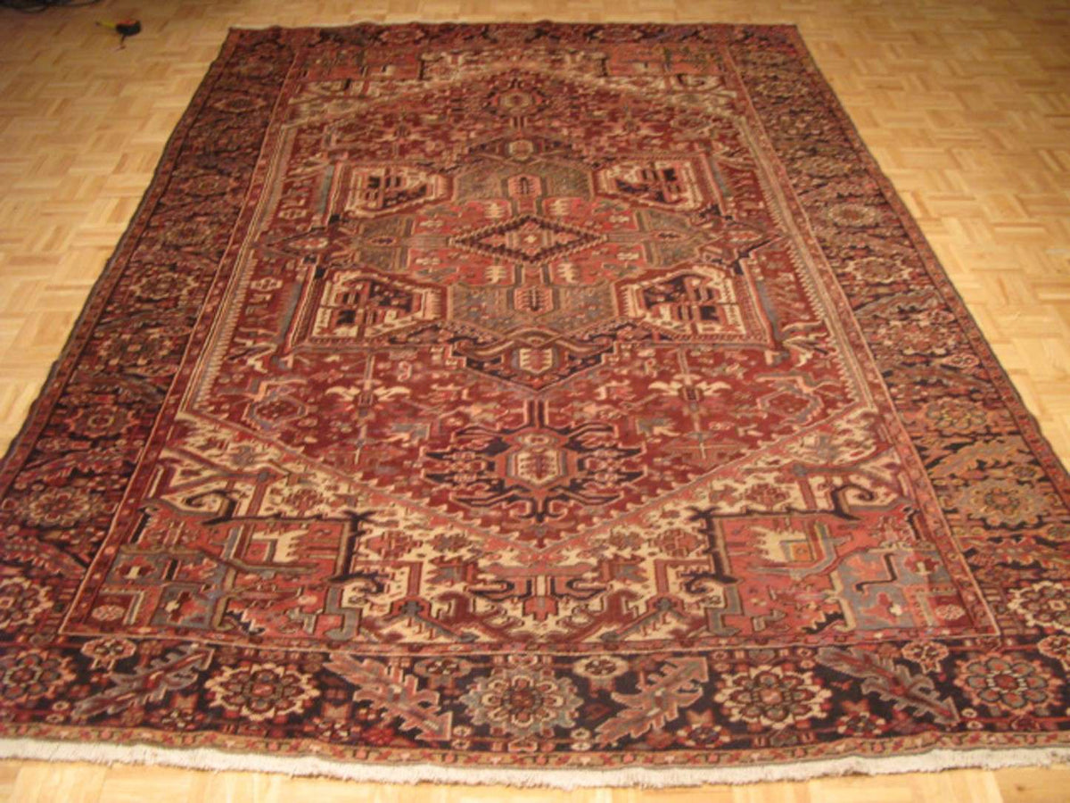 8' 0" x 11' 3" Persian Heriz Rug image 1