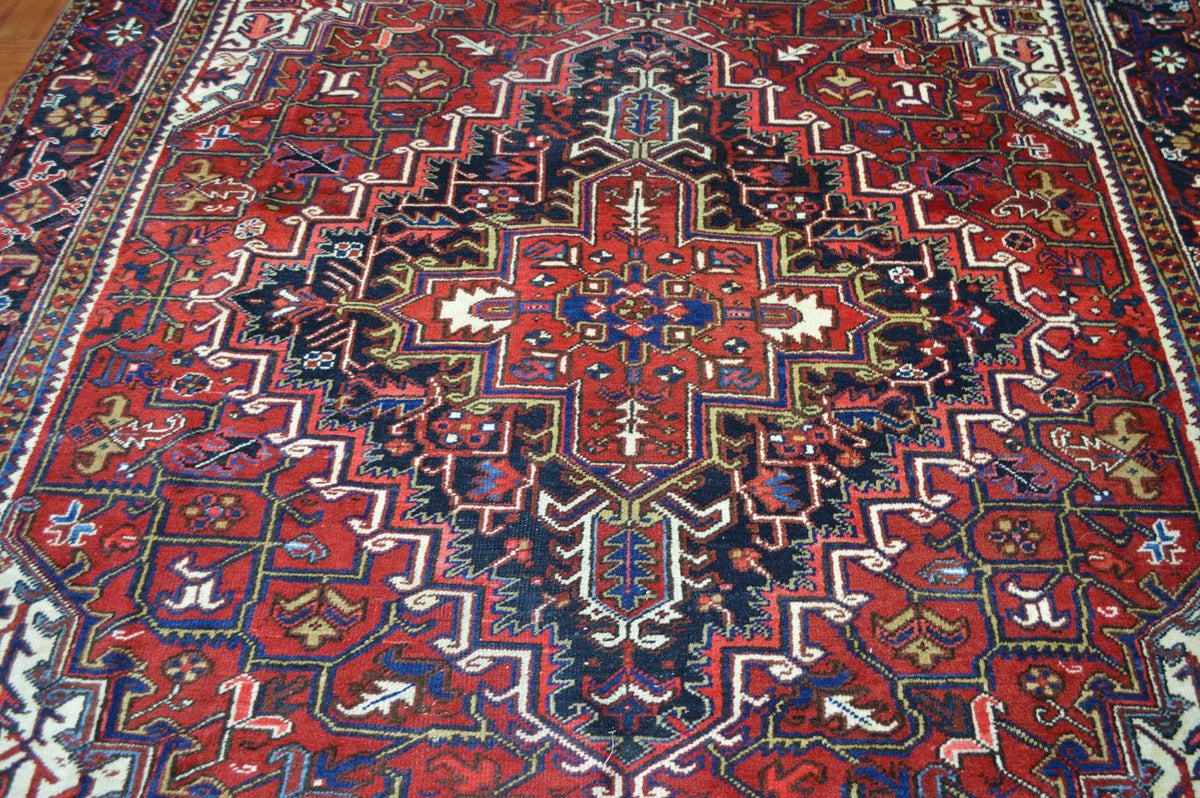 8' 5" x 11' 8" Persian Heriz Rug image 2