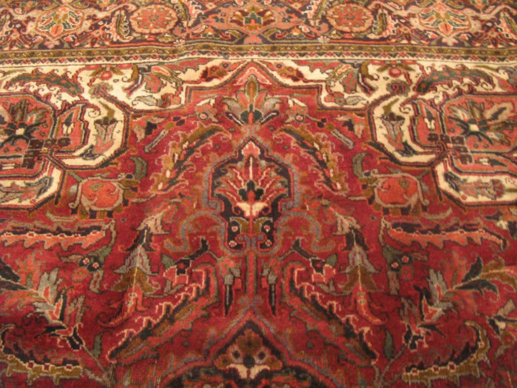 7' 9" x 11' 0" Persian Heriz Rug image 12