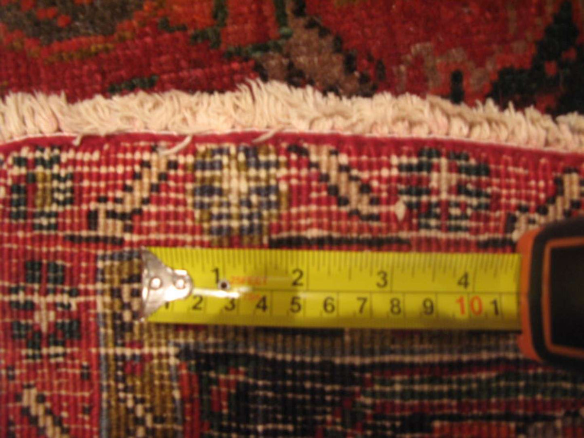 7' 9" x 11' 0" Persian Heriz Rug image 1
