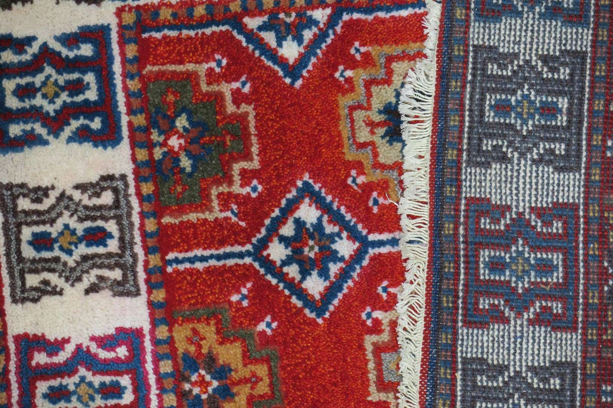 3' 0" x 5' 0" India Kazak Rug image 1