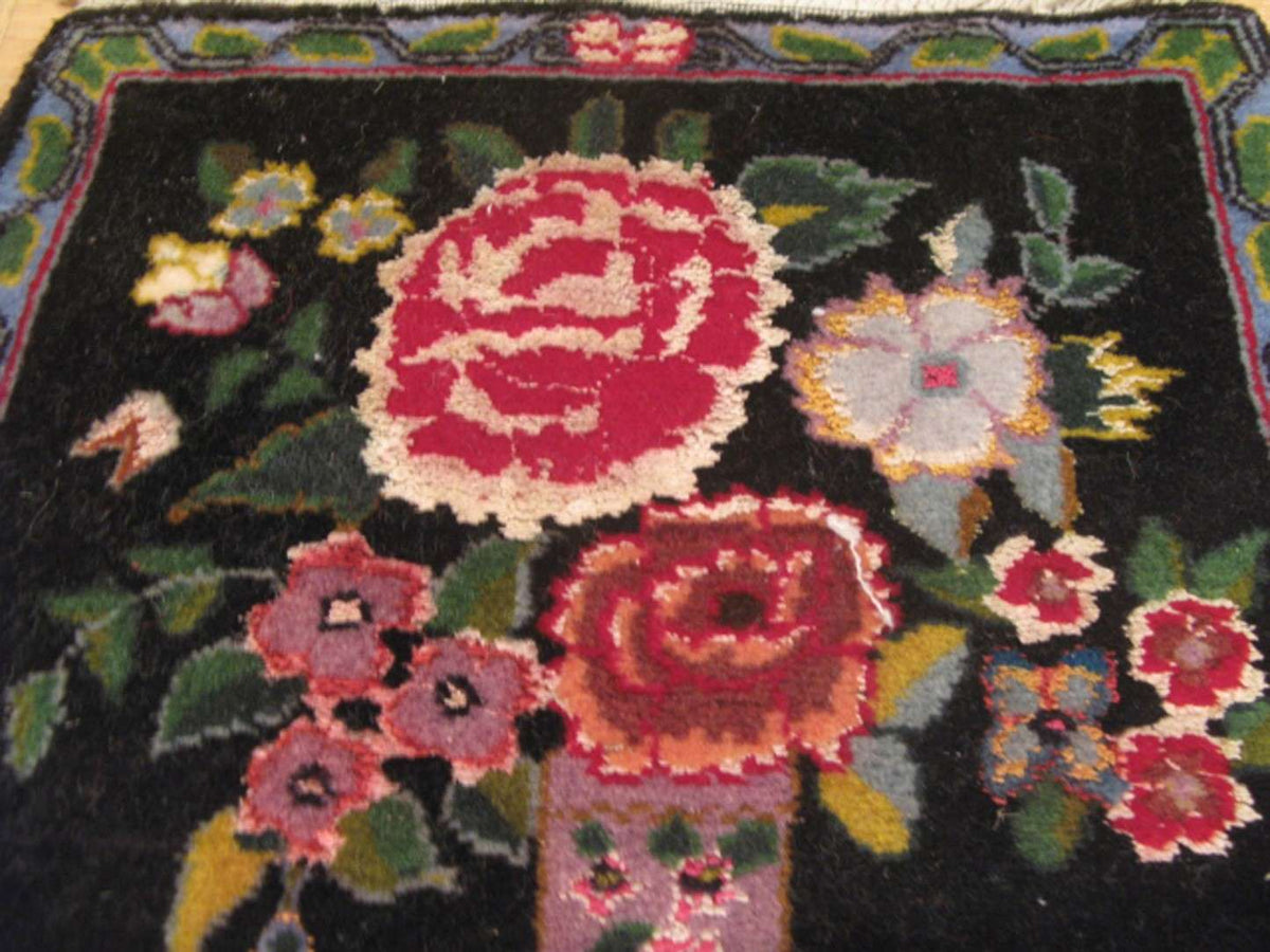 1' 0" x 1' 3" Persian Tabriz Rug image 4