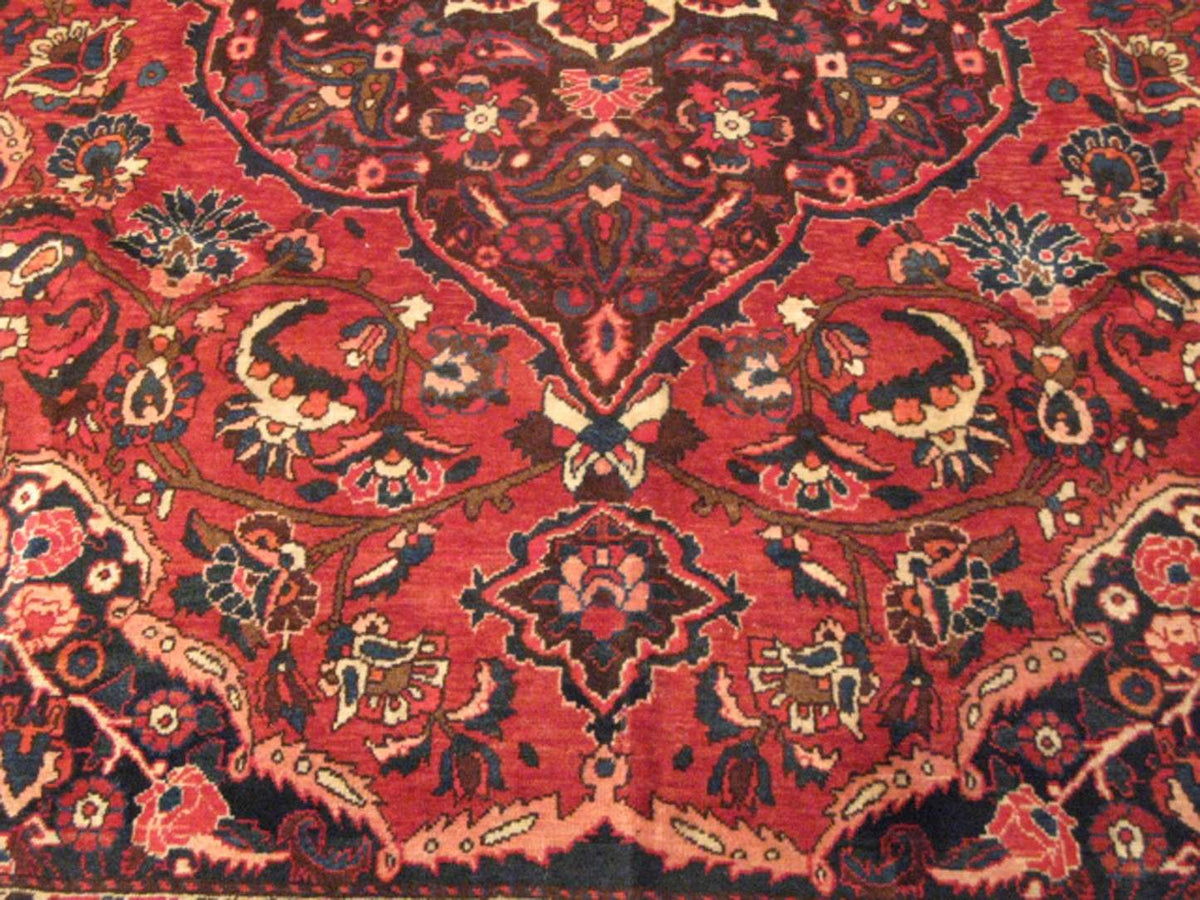 7' 0" x 10' 3" Vintage Bakhtiari Rug image 6