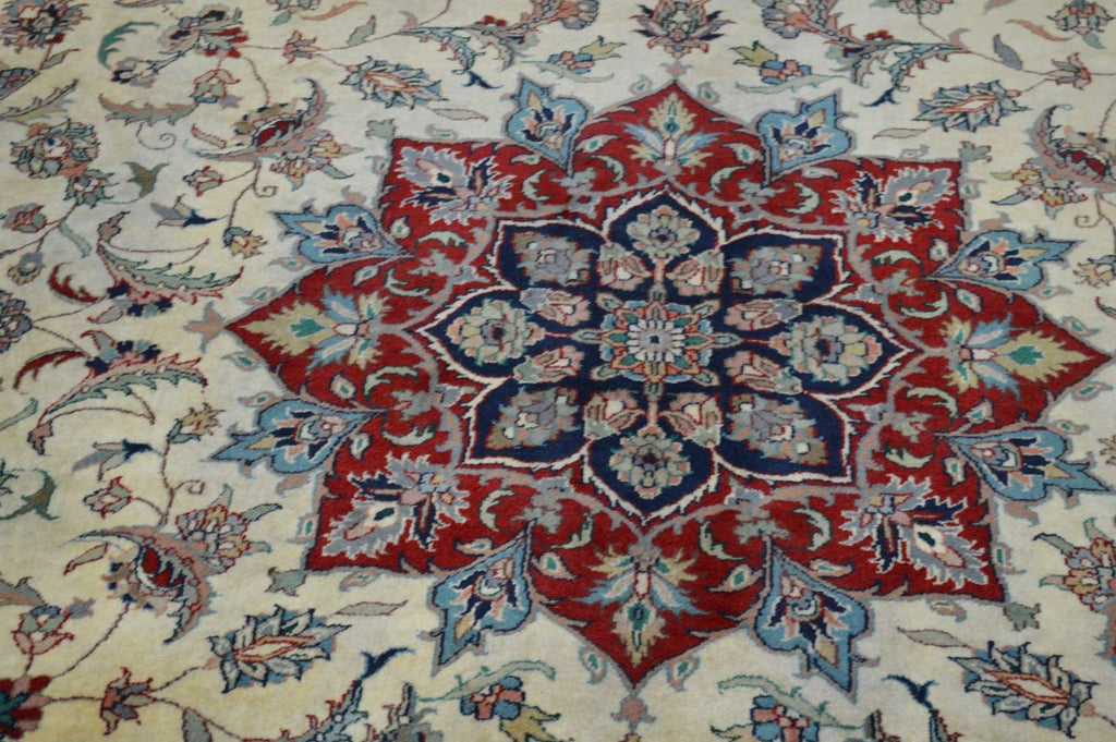 9' 0" x 12' 4" India Tabriz Rug image 7