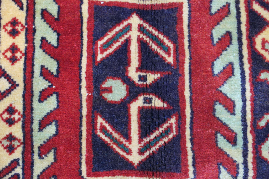 4'3'' x 10'1'' Persian Ardabil Runner image 2