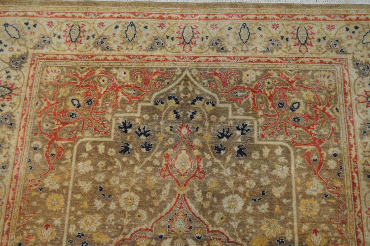 4' 2" x 6' 1" Pakistan Mogul Rug image 8