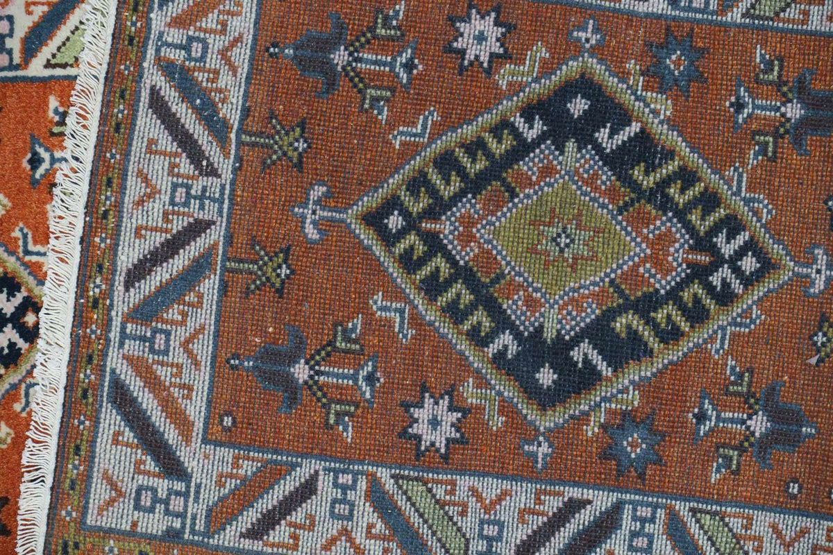 2' 6" x 9' 8" India Kazak Runner image 1
