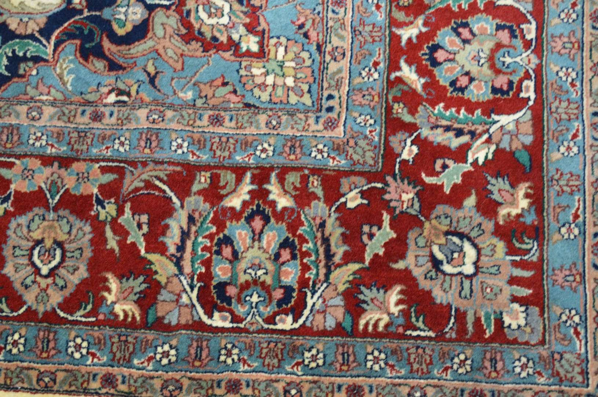 9' 0" x 12' 4" India Tabriz Rug image 5