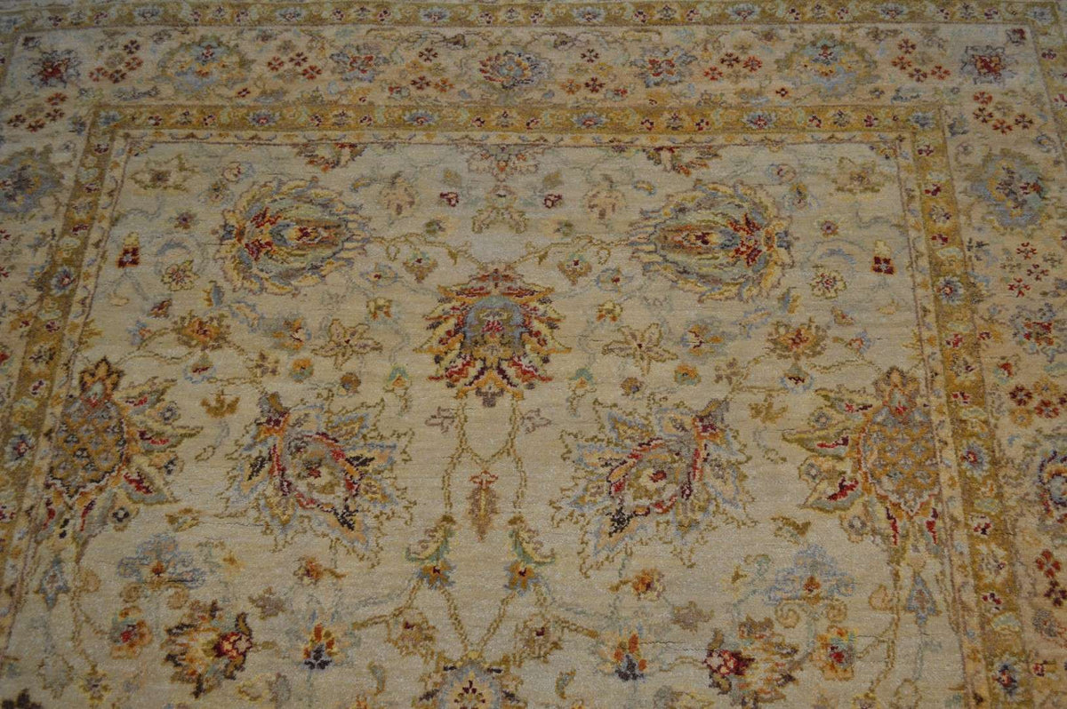 6' 2" x 9' 0" India Sultanabad Rug image 6