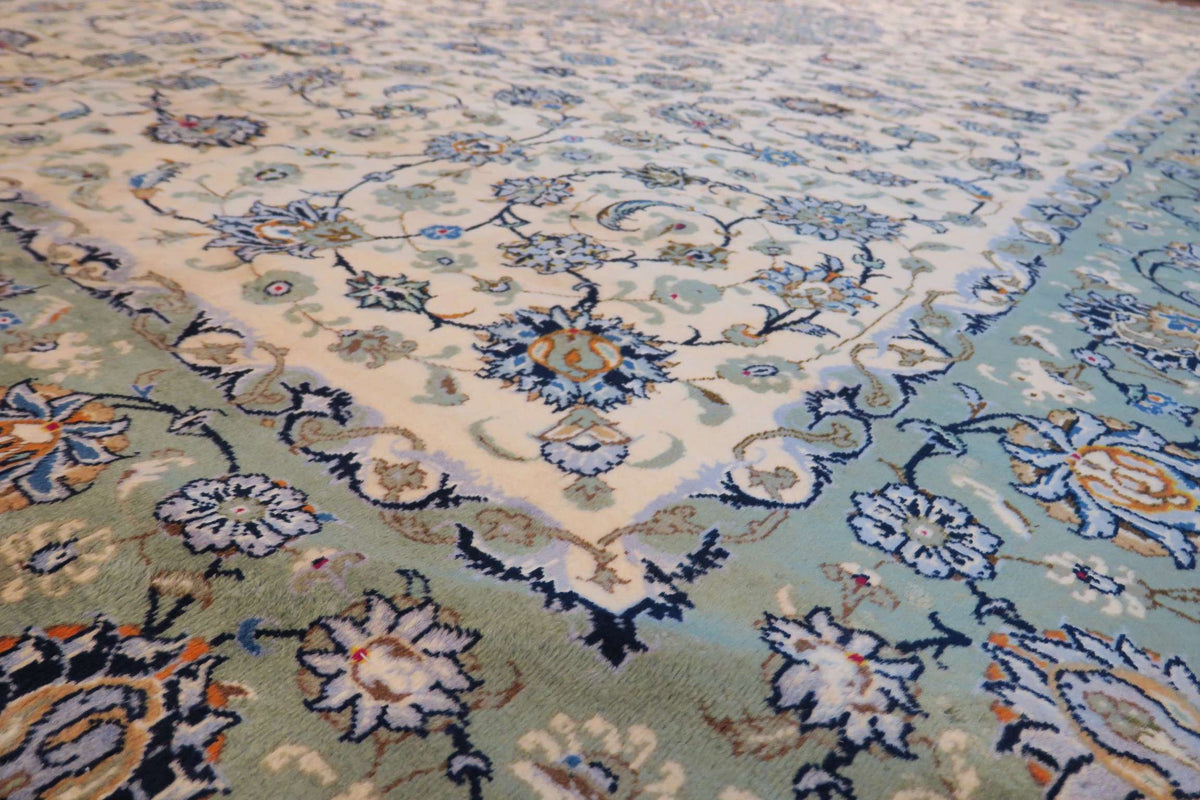 9' 7" x 13' 1" Persian Kashan Rug image 9