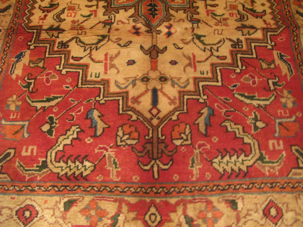 3' 8" x 5' 0" Persian Heriz Rug image 5