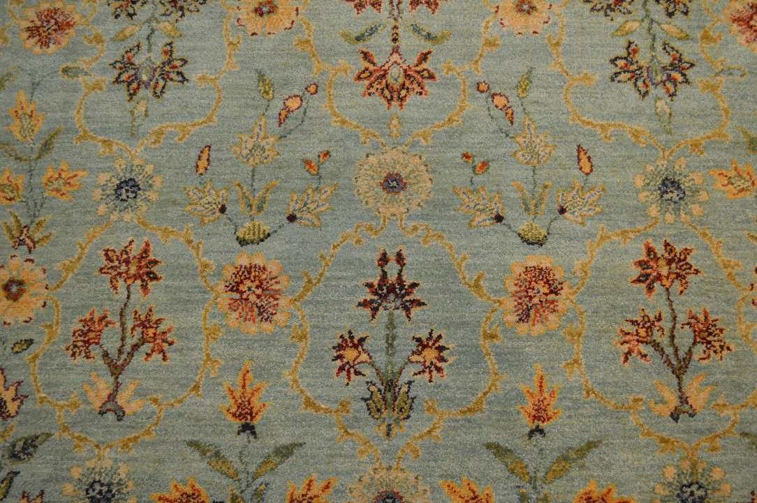 8' 0" x 10' 0" India Sultanabad Rug image 2
