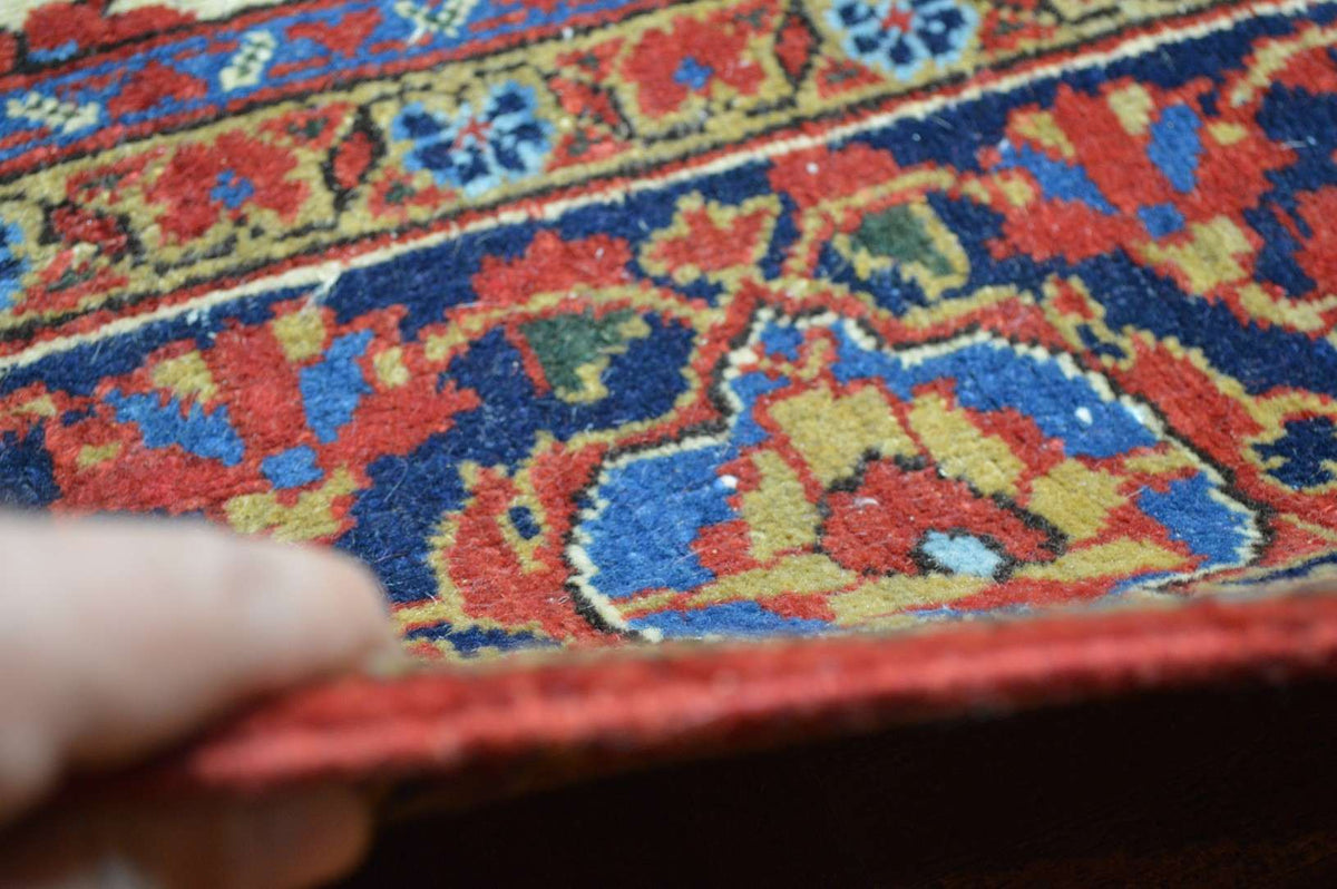 9' 1" x 11' 9" Persian Heriz Rug image 10
