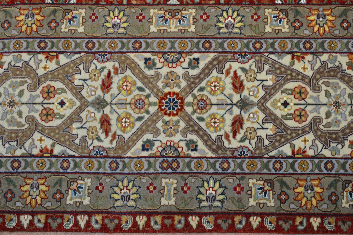 9' 0" x 11' 8" India Agra Rug image 11