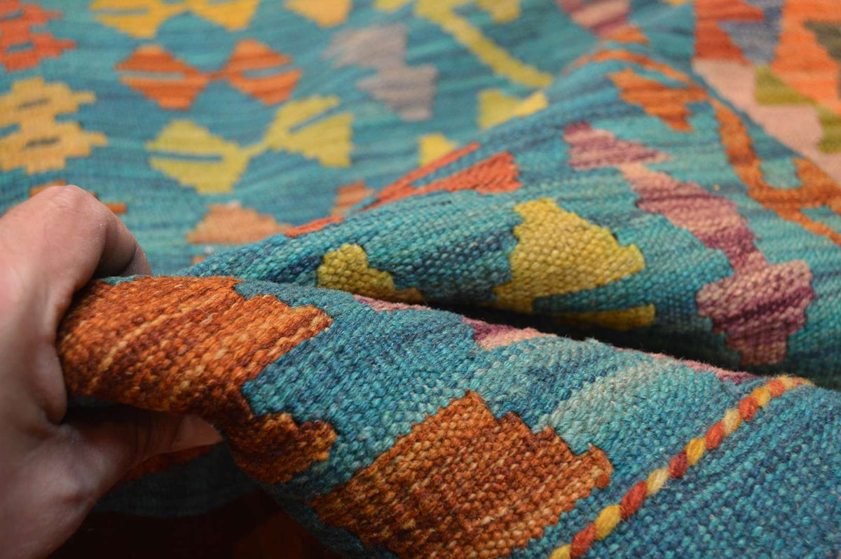 6' 6" x 10' 0" India Kilim Rug image 11