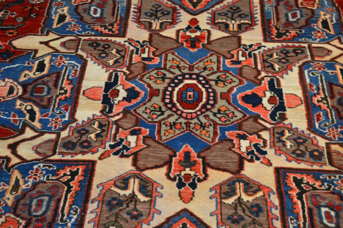 9' 2" x 11' 8" Persian Bakhtiari Rug image 5