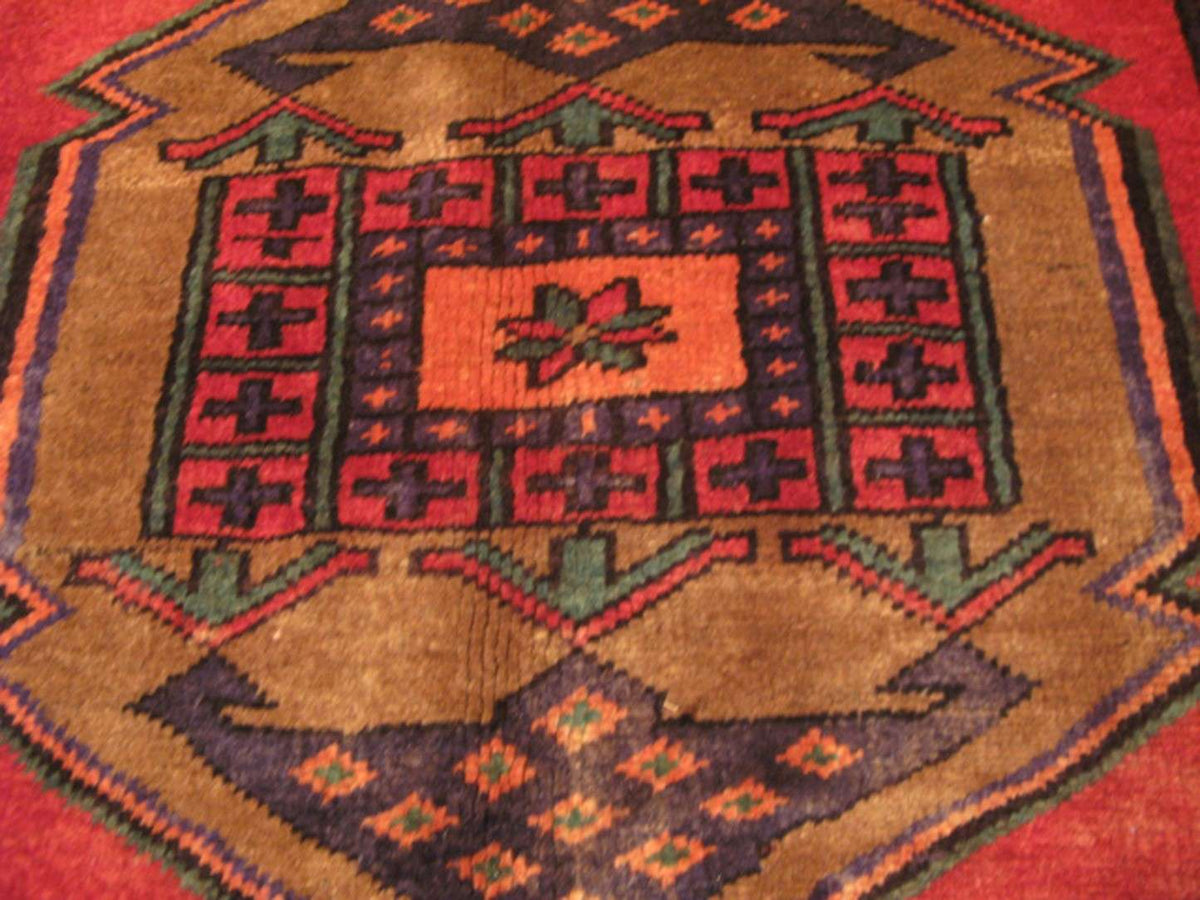 3' 8" x 10' 1" Persian Lori Runner image 3
