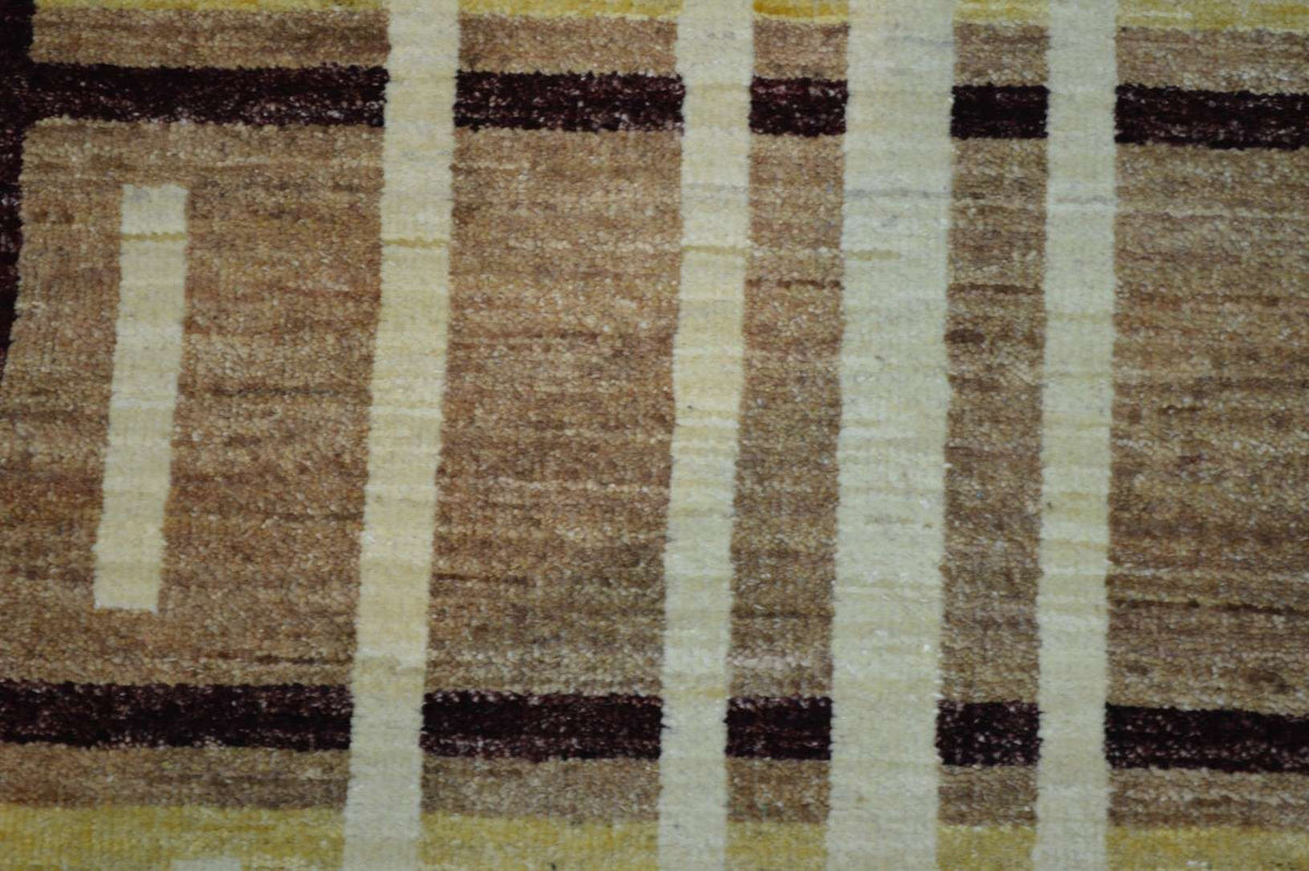 2' 6" x 4' 0" India Gabbeh Rug image 4