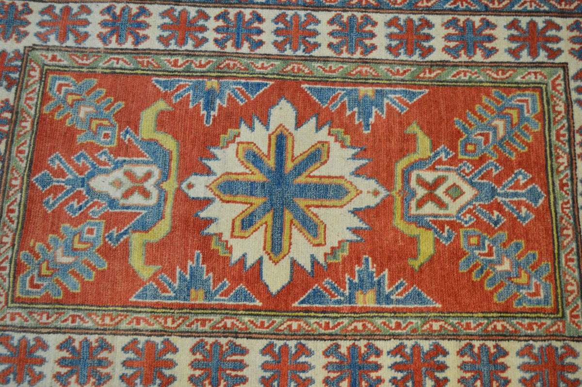 2' 8" x 4' 2" Pakistan Kazak Rug image 6