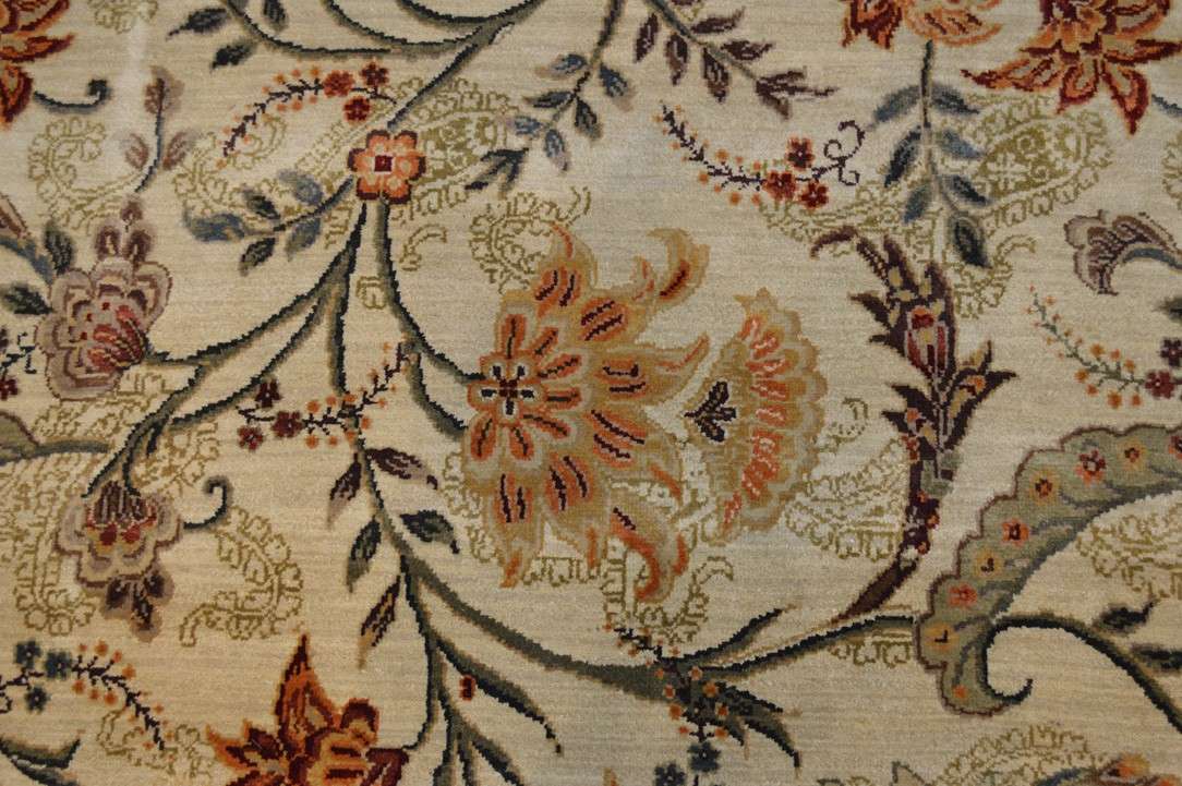 8' 0" x 10' 1" India Sultanabad Rug image 11
