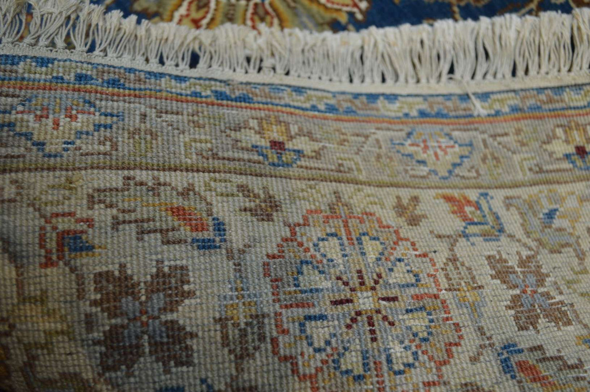 4' 2" x 6' 0" India Agra Rug image 12