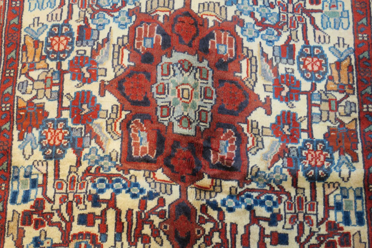 3' 4" x 6' 8" Persian Hamadan Rug image 4