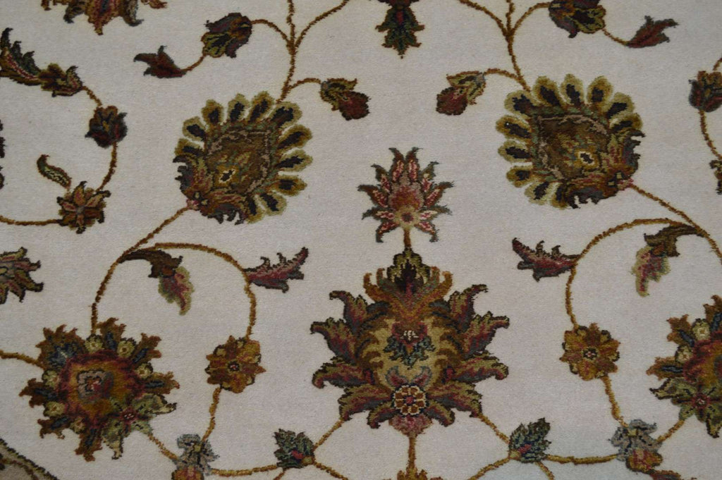 8' 4" x 8' 4" India Tabriz Round Rug image 7