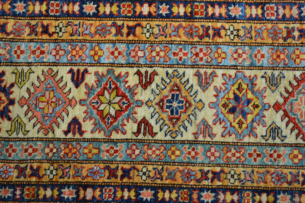 9' 0" x 12' 3" Pakistan Kazak Rug image 11