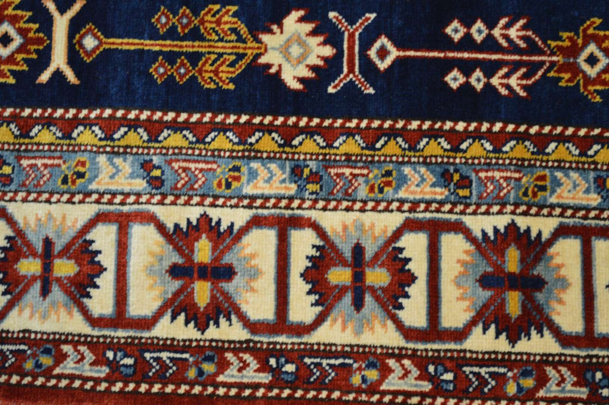 4' 3" x 6' 7" Pakistan Shirvan Rug image 3