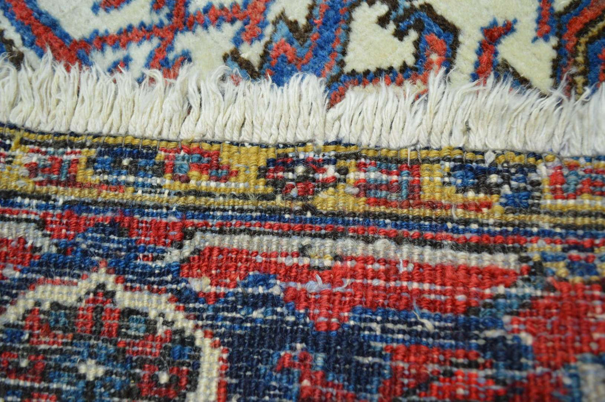 8' 3" x 11' 7" Persian Heriz Rug image 12