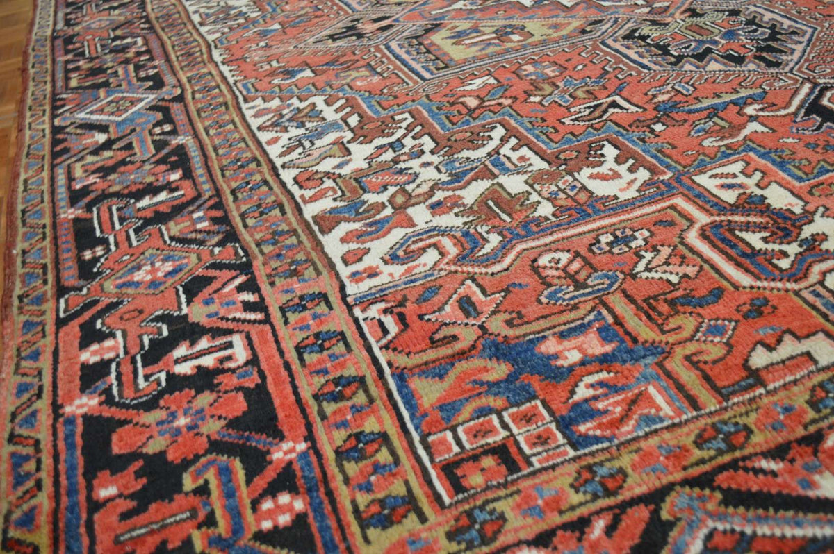 7' 6" x 10' 2" Persian Heriz Rug image 9