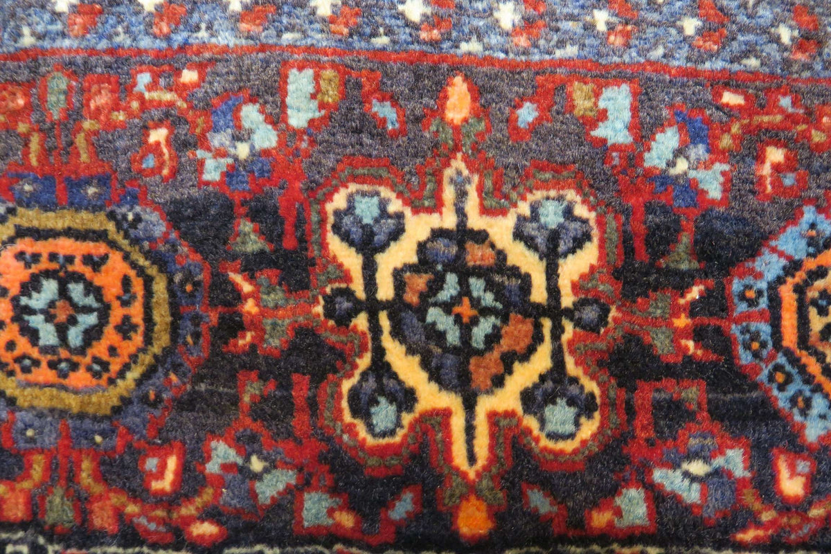 3' 7" x 6' 9" Persian Zanjan Rug image 7