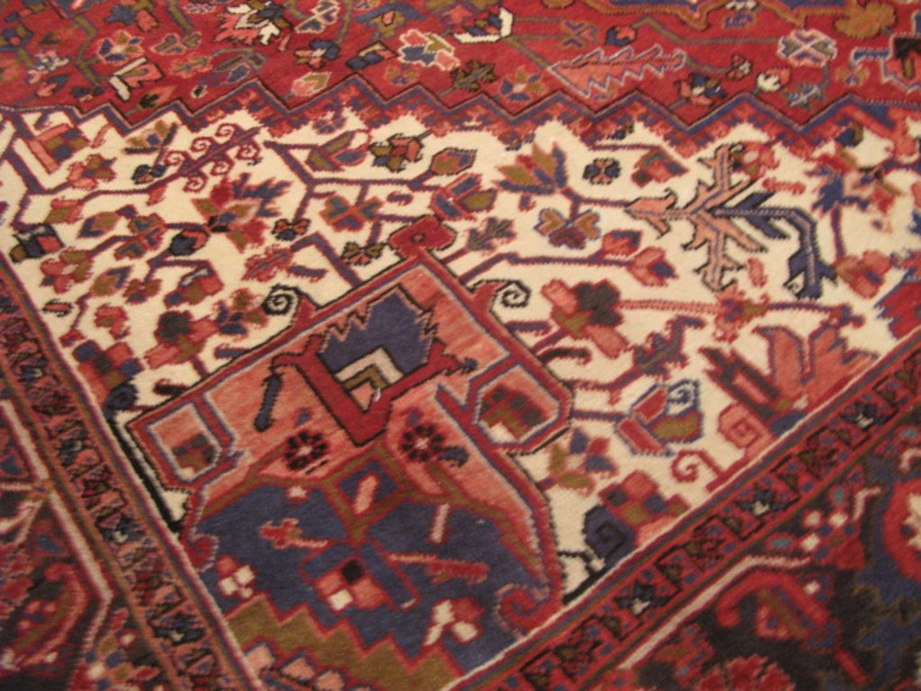 8' 0" x 11' 8" Persian Heriz Rug image 6