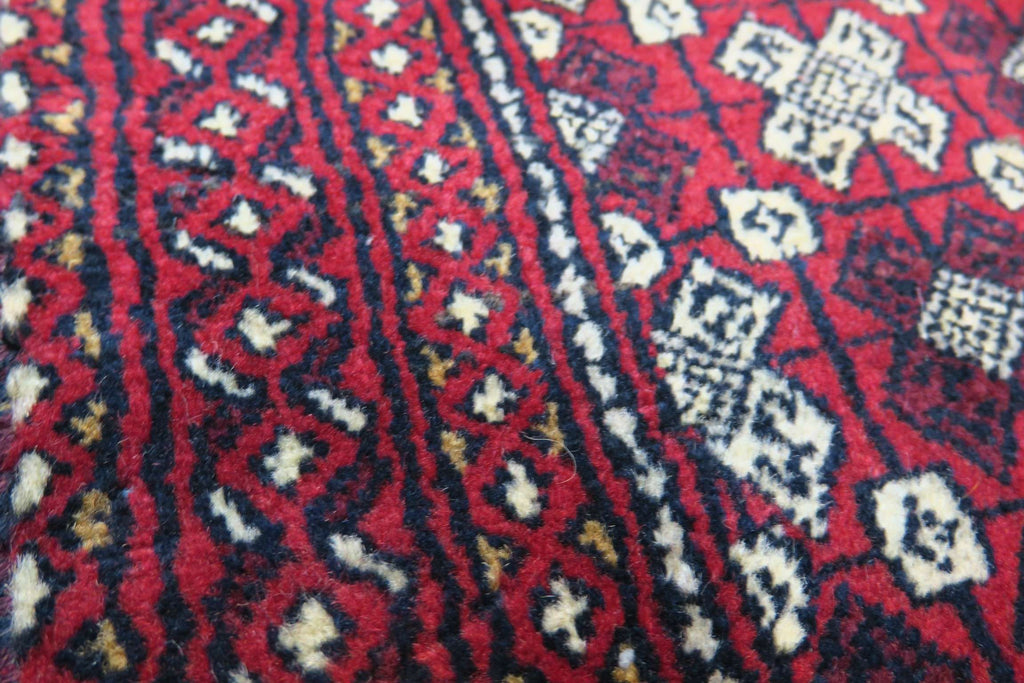 3' 2" x 5' 7" Persian Baluch Rug image 4