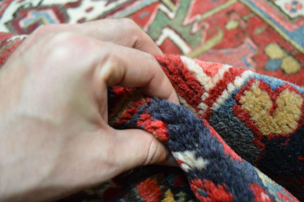7' 9" x 11' 4" Persian Heriz Rug image 11