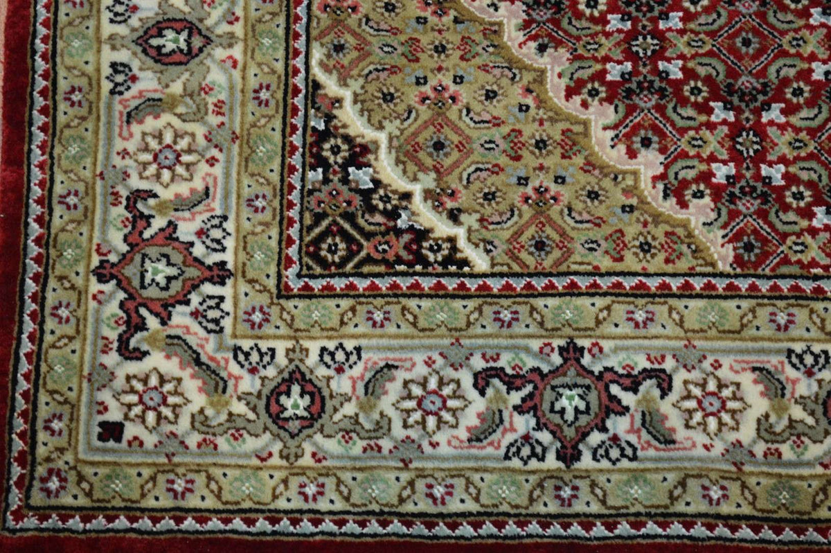 4' 0" x 6' 2" India Tabriz Rug image 8