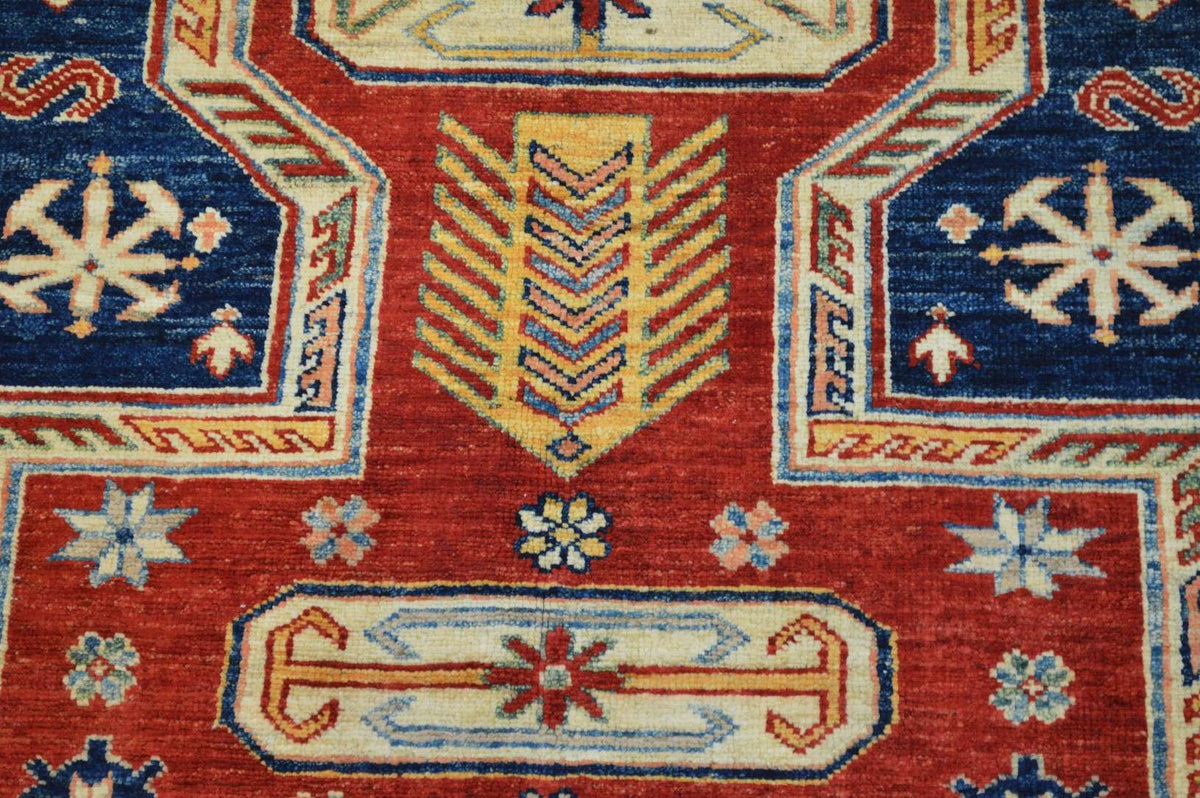 4' 0" x 6' 3" Pakistan Kazak Rug image 9