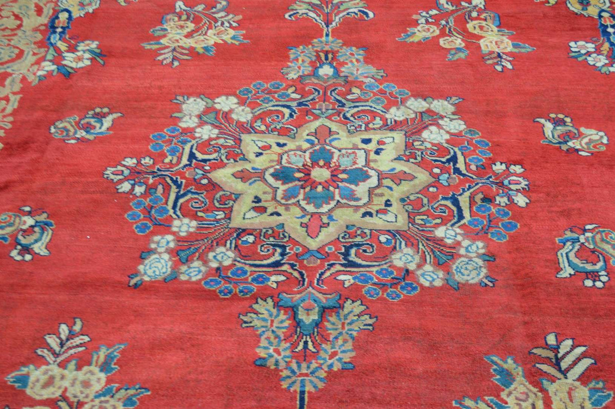 10' 6" x 13' 6" Persian Sarouk Rug image 6