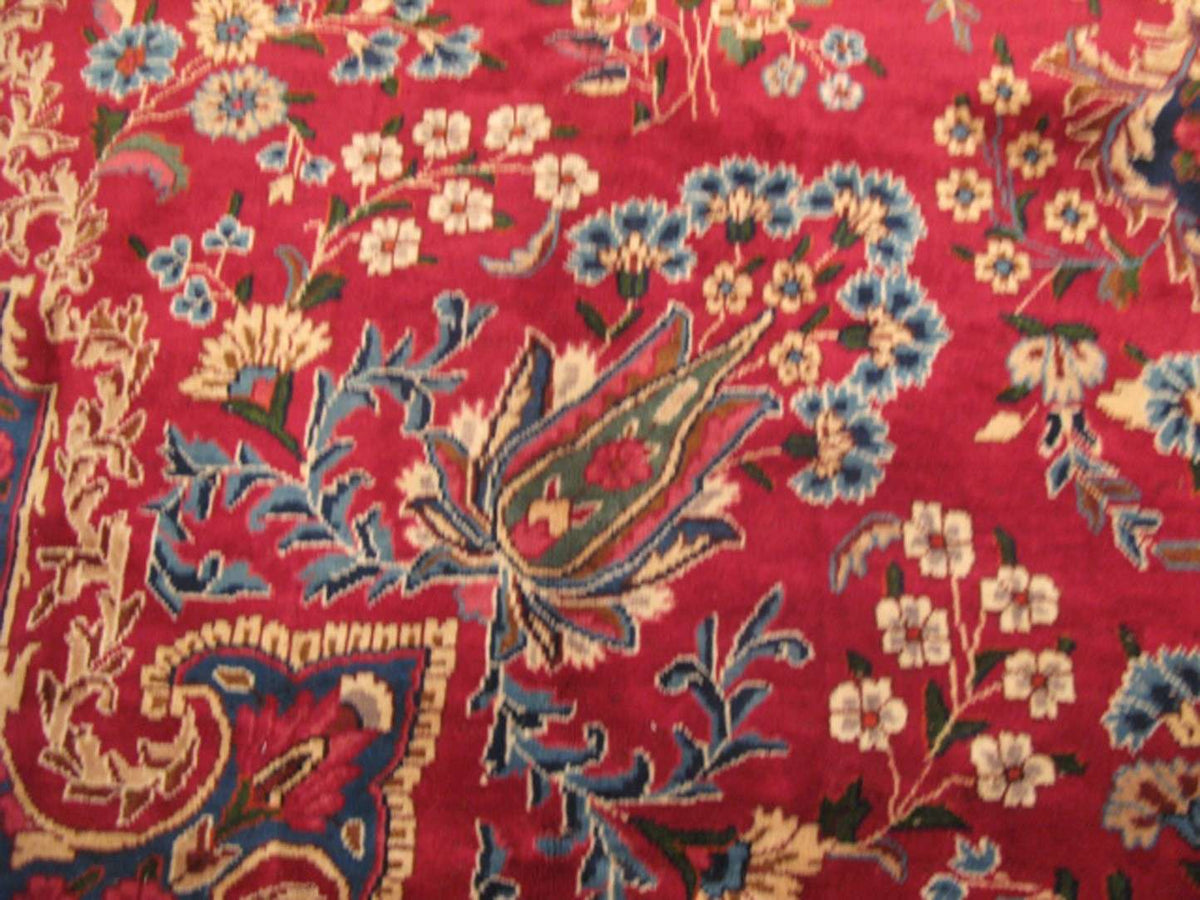 10' 0" x 13' 1" Persian Yaazd Rug image 3