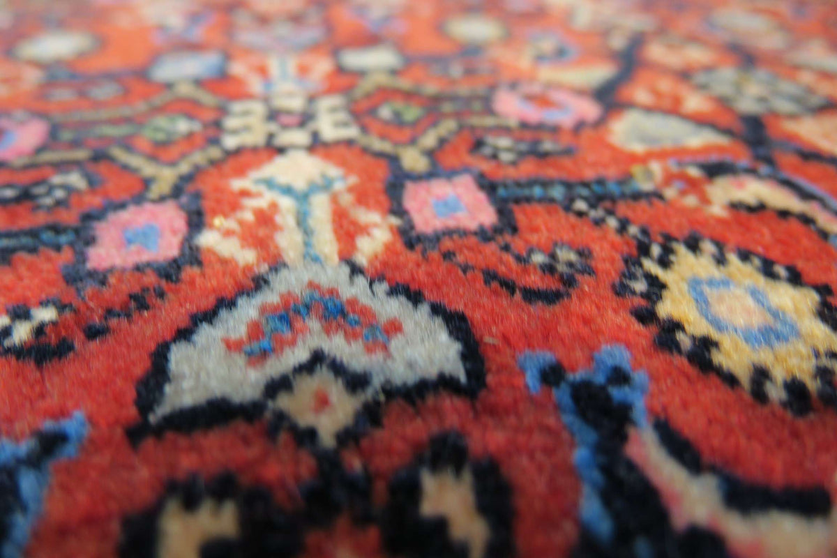 6' 10" x 9' 9" Vintage Bijar Rug image 5
