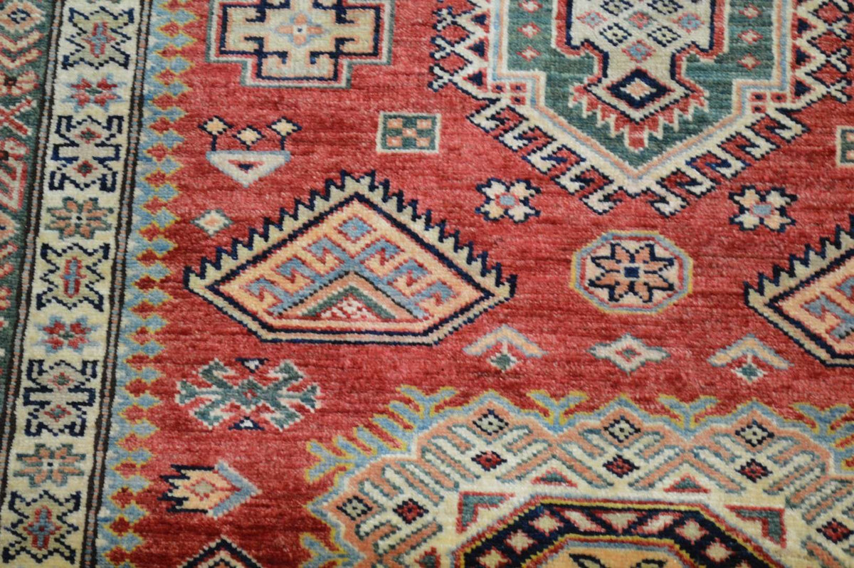3' 4" x 4' 8" Pakistan Kazak Rug image 2